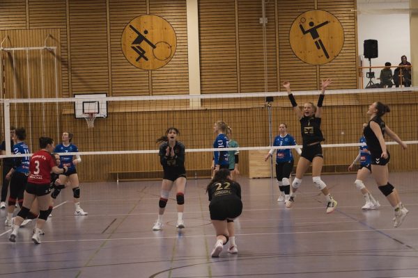 20251108_Damen1_6526