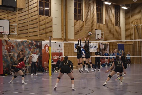 20251108_Damen1_6625