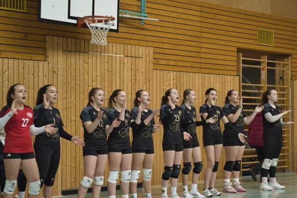 20251122_Damen_4_5_01